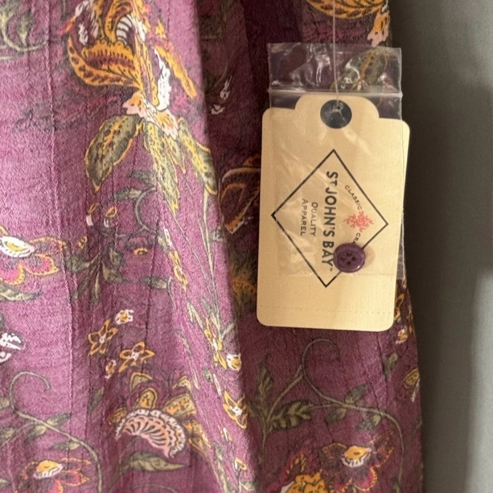 St John's Bay Women's Sleeveless Sz. XXL Top Blouse V-neck Purple Floral/Paisley - Picture 3 of 4